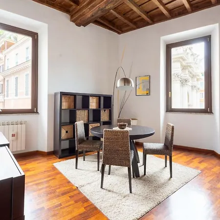 Trevi Fountain Square View Luxury Apartment Apartment Rome
